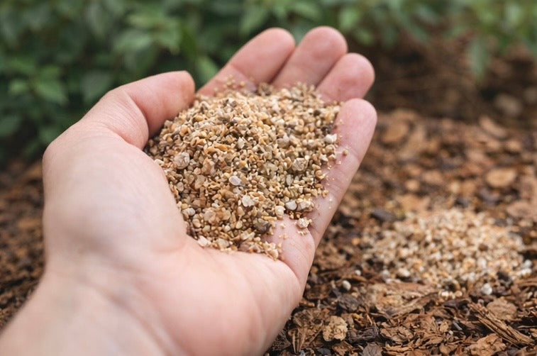 Isopod & Springtail Food Blend — Bioactive Essentials™